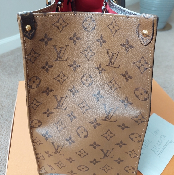 SOLD***LOUIS VUITTON REVERSE ON THE GO GM - Picture 7 of 16